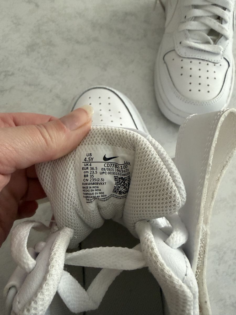 Nike Scarpe da uomo: Nike Turnschuhe weiss Grösse 36.5 – Nuovo (secondo la descrizione) da Turgi venduto da ku-vo01 1