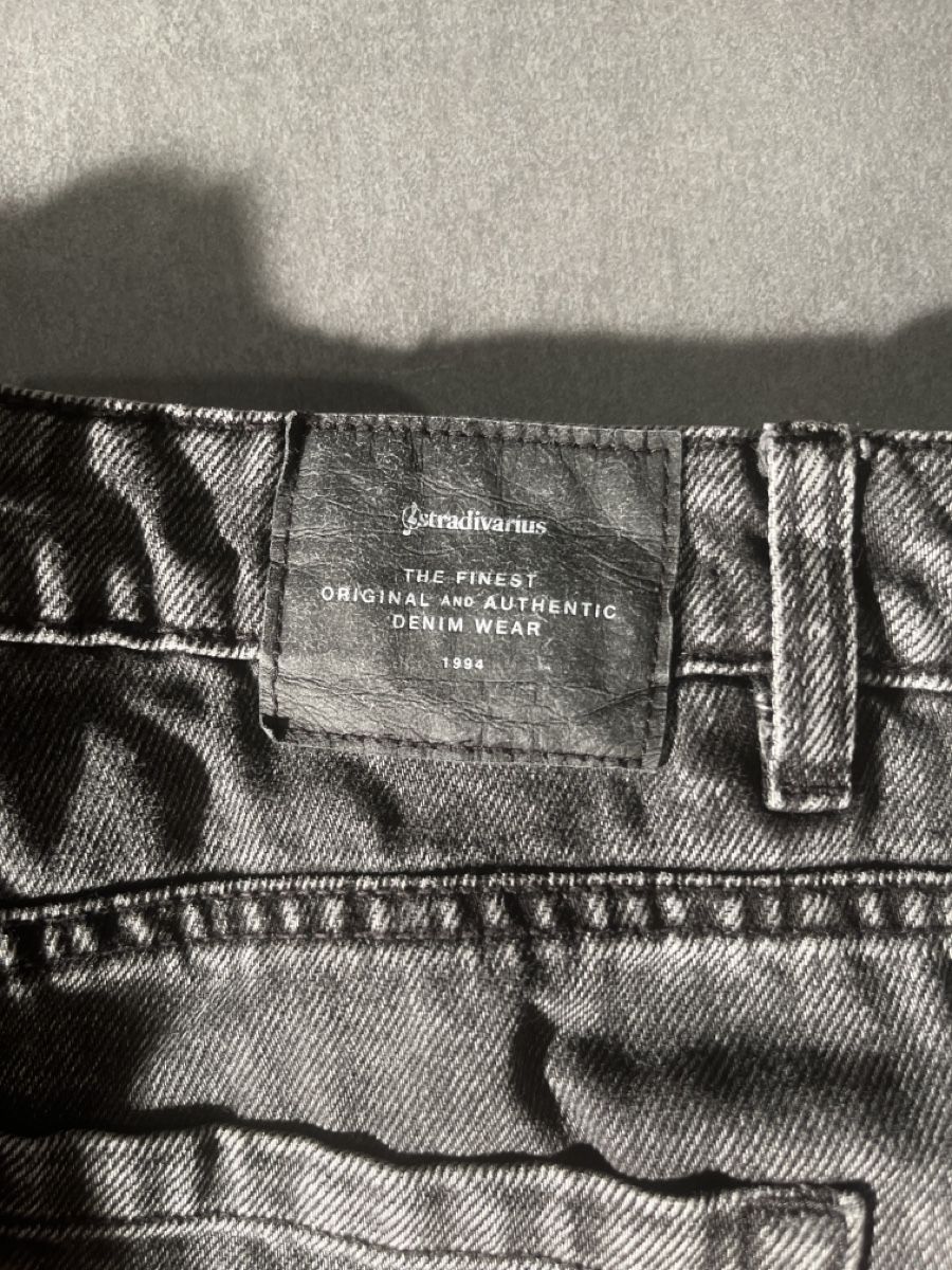Stradivarius Jeans: Graue Jeans Stradivarius, Grösse 38 – Usato da Fulenbach venduto da F8 2