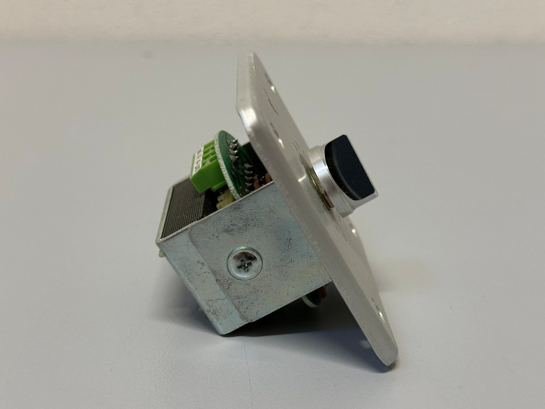Interruttori: 100V ELA Lautstärkeregler – Nuovo (secondo la descrizione) da Hochdorf venduto da av-electronics 1