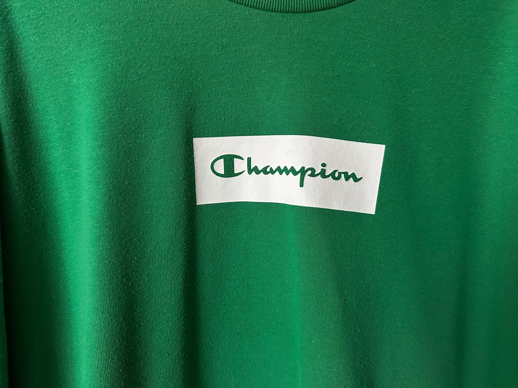 Champion Pullover & Sweatshirts: Sweatshirt, Champion grün, Grösse M – Gebraucht aus Wohlen AG von thr_t5x8 2
