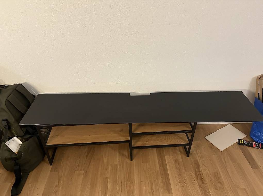 Piatti di portata: IKEA BESTÅ schwarze Glasdeckplatte 180 cm – Usato da Kriens venduto da Karina.E 4