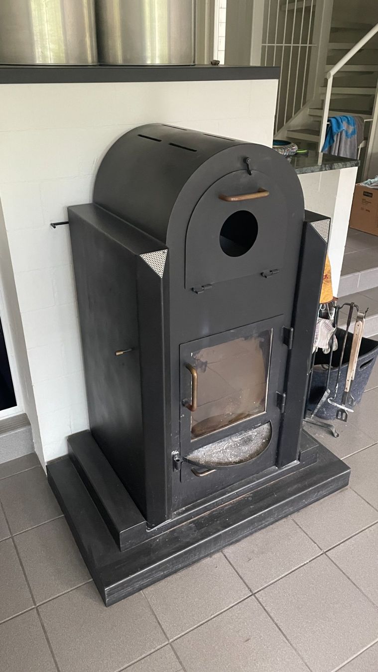Cheminée: Chemniée mit Pizza- und Brotbackfach – Gebraucht aus Thun von backjump 1