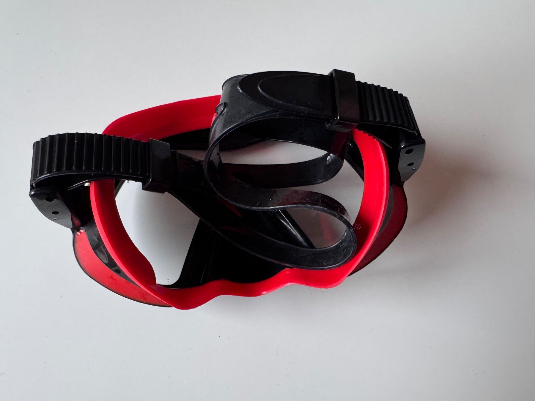 Palmes, Masques & Tubas: Atomic Aquatics  Venom Frameless Maske – D'occasion à Zürich par mac_qdp7 2