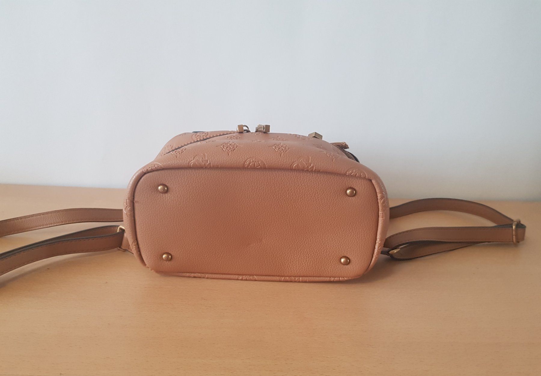 Guess Rucksäcke: Guess Rucksack – Gebraucht aus Basel von Birs868 4