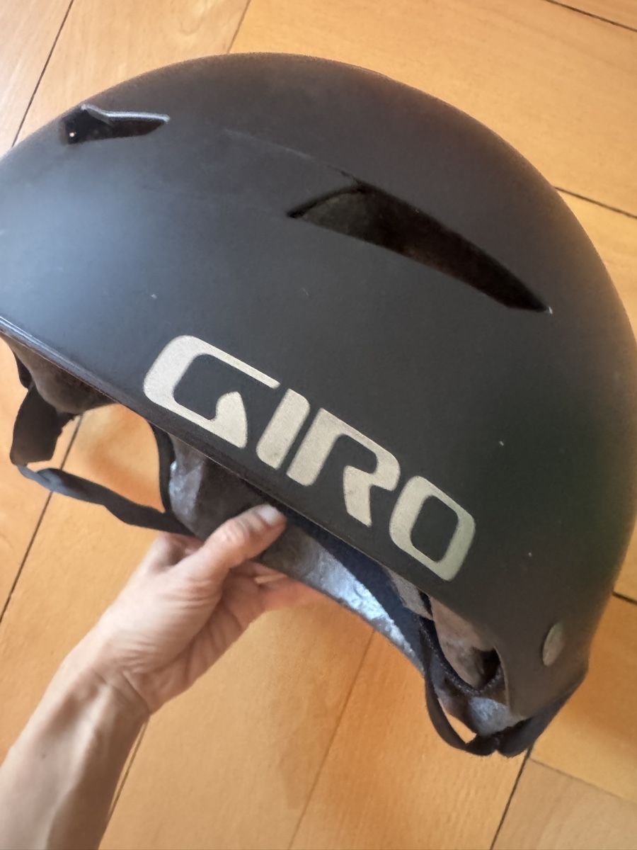 Giro Caschi: Helm Giro Flak schwarz  – Usato da Zürich venduto da designloverin