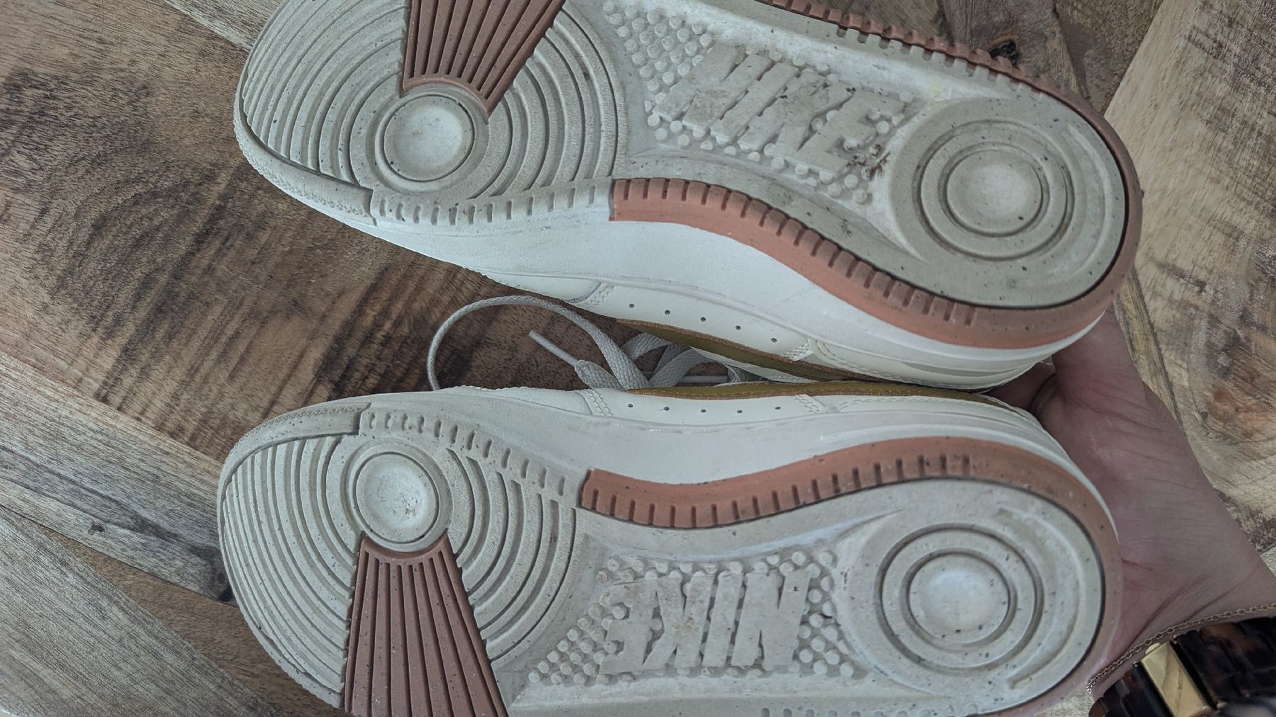Nike Scarpe da uomo: Nike Schuhe Gr. 37.5 – Usato da Birr venduto da Liv_Nina 7