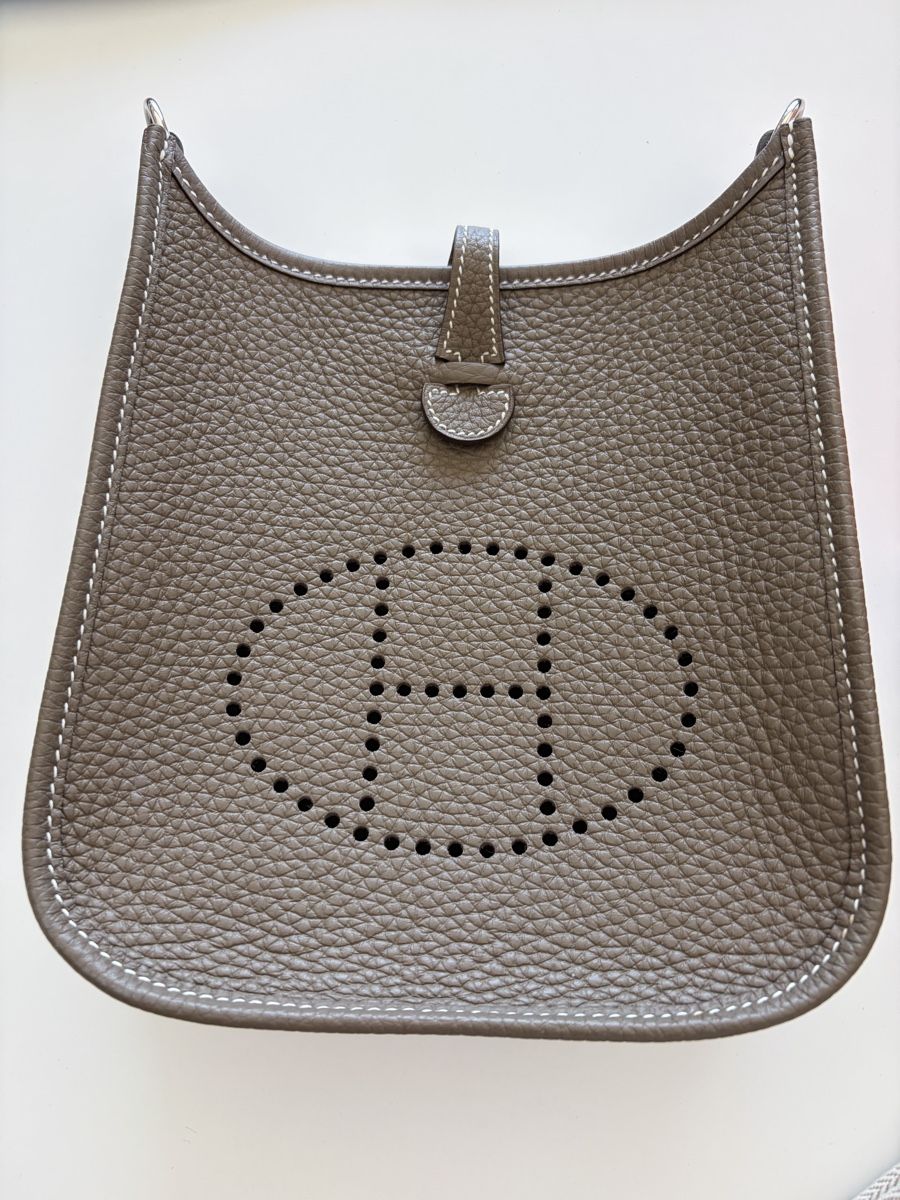 Hermès Borse da donna: Hermes Tasche Eveline 16 Etaupe Leder  – Nuovo e nell'imballaggio originale da Reinach BL venduto da chr_k6pm