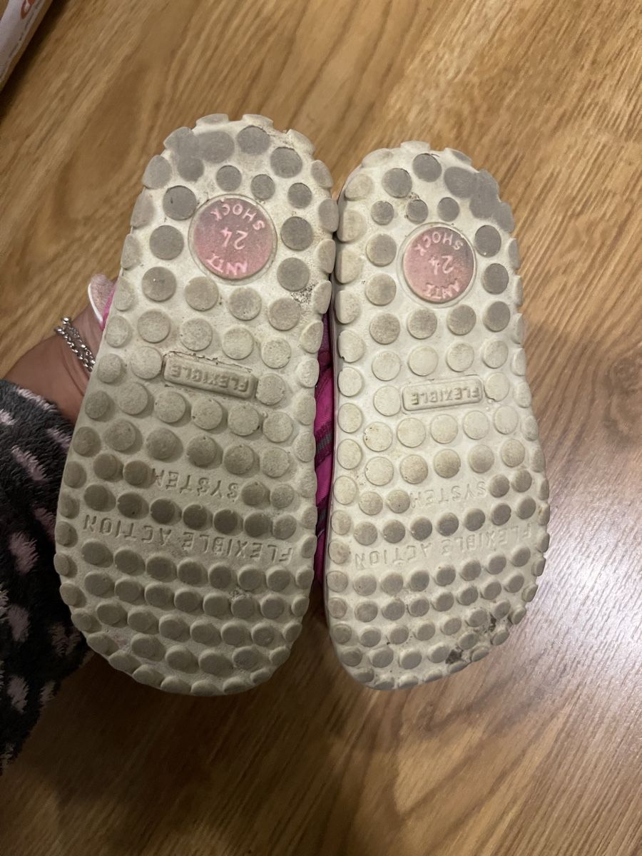 Scarpe per ragazze: Sandalen Gr. 24 – Usato da Suhr venduto da RIE83 5