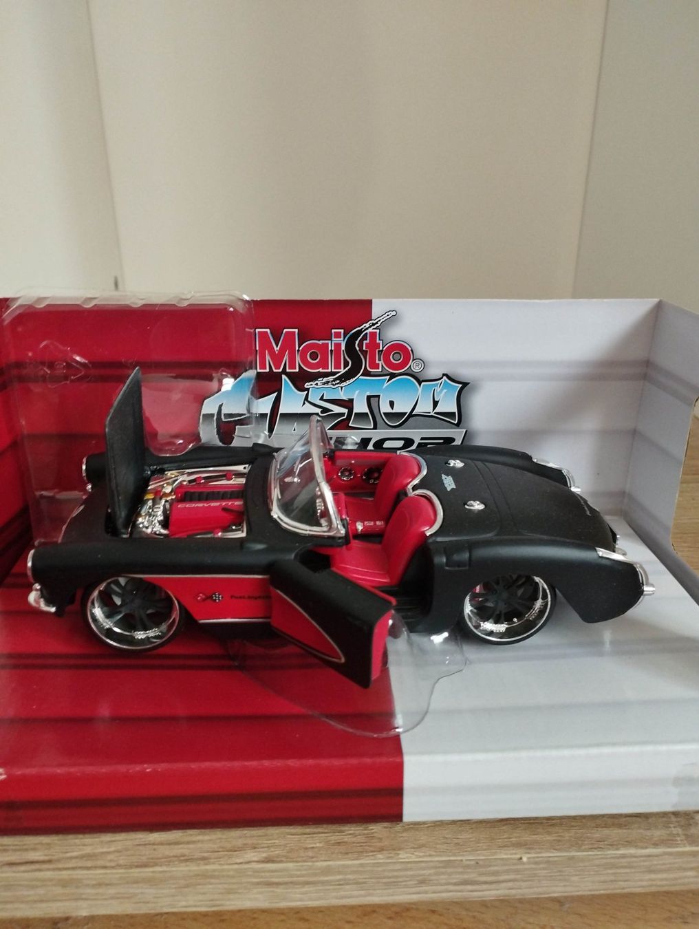 Maisto Modellini d'auto: 1957 Corvette custom shop – Nuovo (secondo la descrizione) da Chur venduto da oriori 1