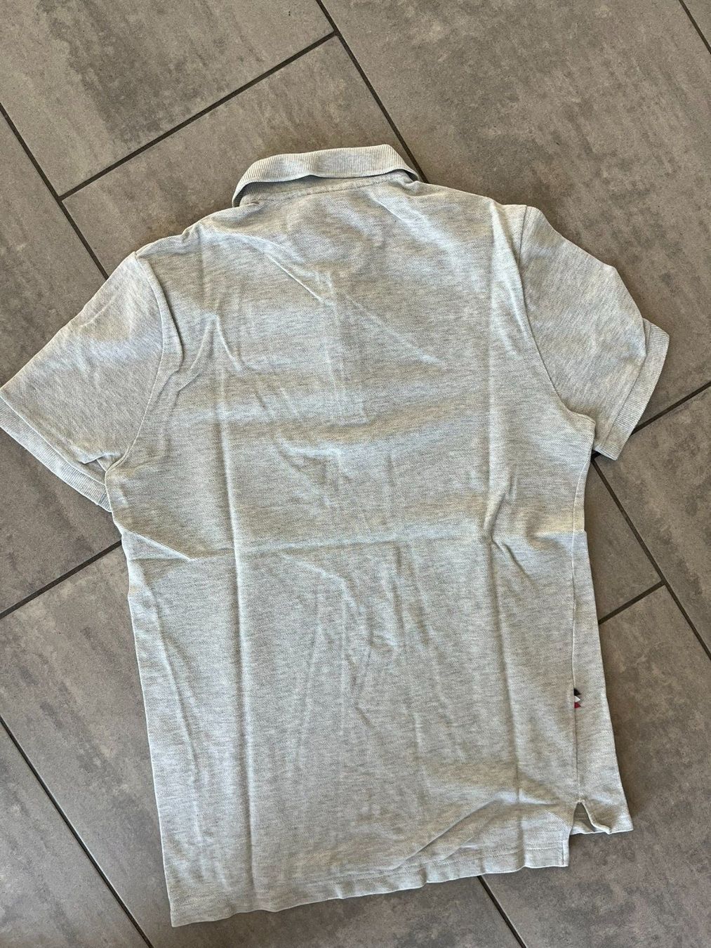 Lacoste Polo-Shirts: LACOSTE Poloshirt Grau – Gebraucht aus Otelfingen von Denis_ZH 4
