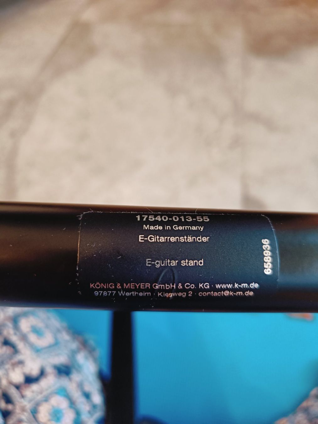 König & Meyer Supporti per strumenti musicali & leggii: E-Gitarrenständer Neuwertig – Nuovo (secondo la descrizione) da Zürich venduto da nin_6b6w 3