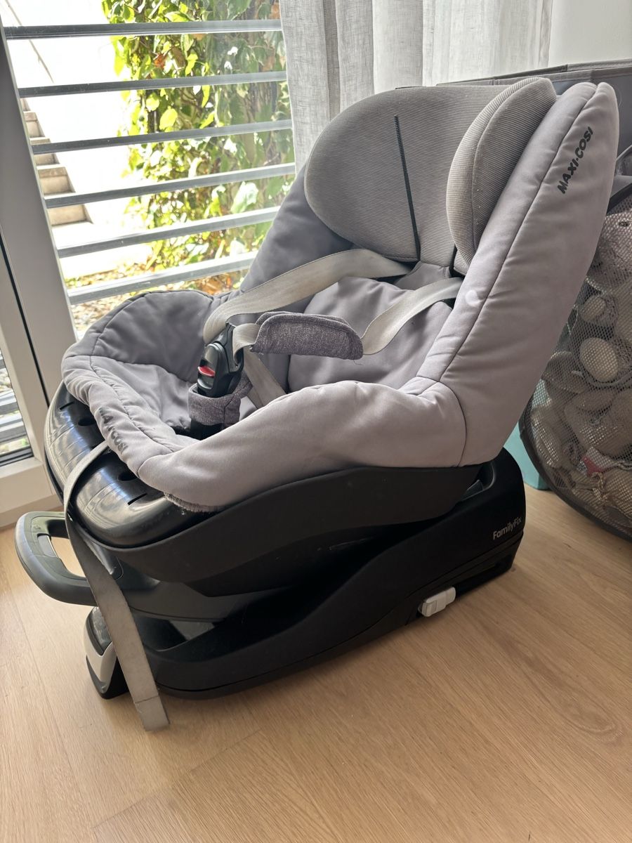 Maxi-Cosi Seggiolini per auto: MaxiCosi Pearl with Isofix base – Usato da Kilchberg ZH venduto da Lelacf