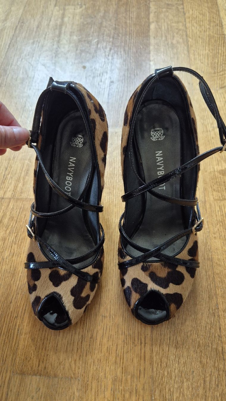 Navyboot Scarpe da donna: Navyboot Pumps Gr. 36 – Usato da Benglen venduto da Janine_25