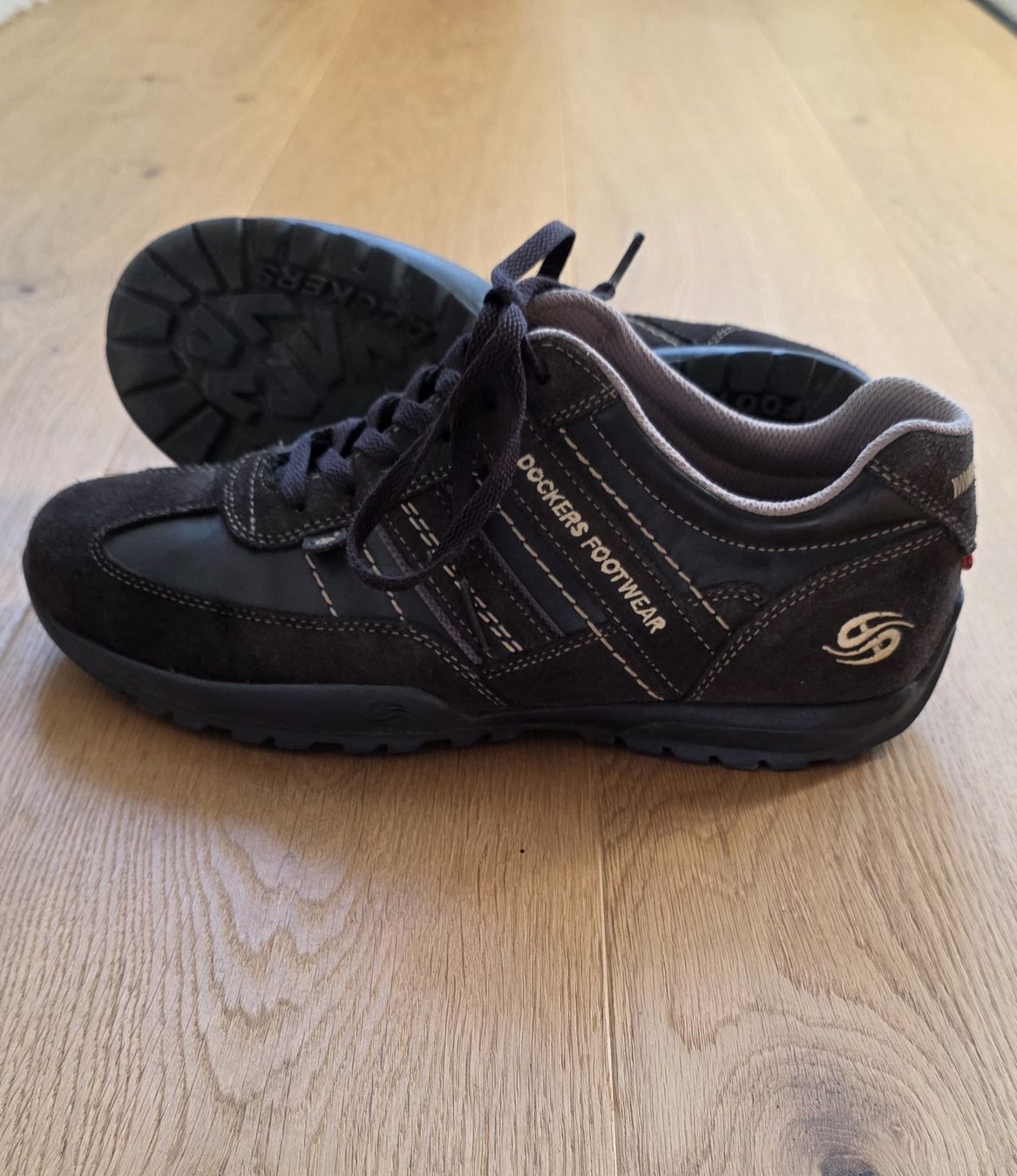 Scarpe da uomo: Herren Sneaker braun, Gr 41 – Nuovo (secondo la descrizione) da Feusisberg venduto da Pingui55 5