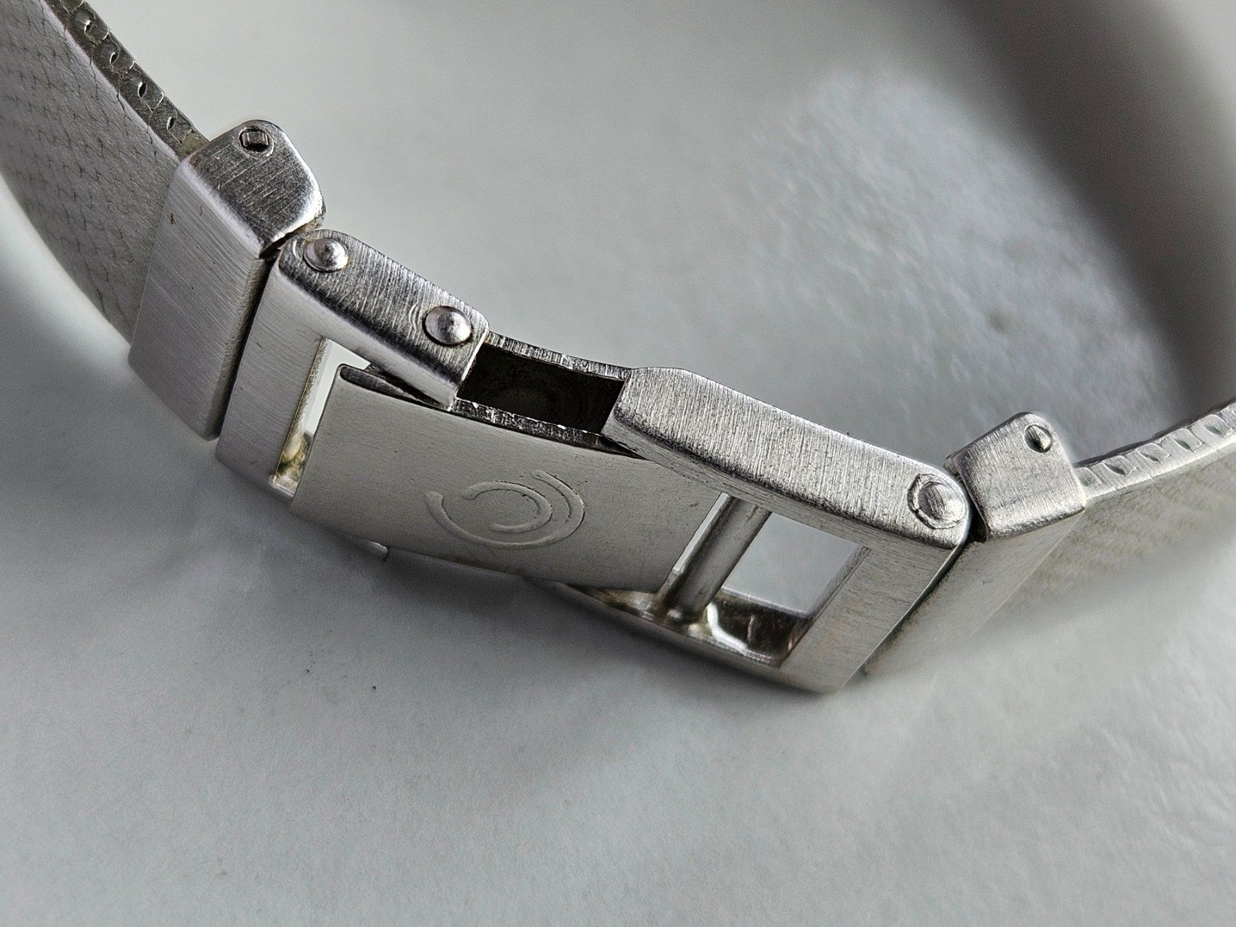 Certina Orologi: Certina Quartz Damenuhr mit Box – Usato da Berikon venduto da mmm21 7