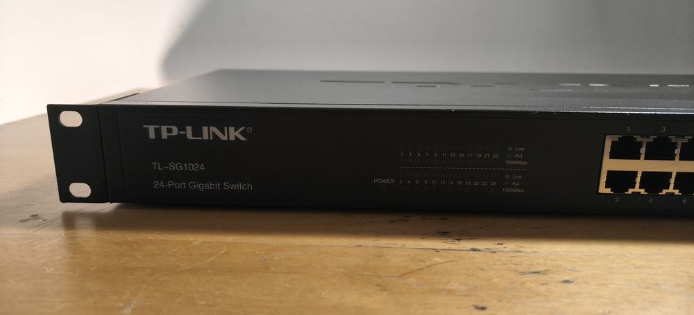 TP-Link TL-SG 1024: 19 zoll Gigabit Netzwerk Switch (Gebraucht) in ...