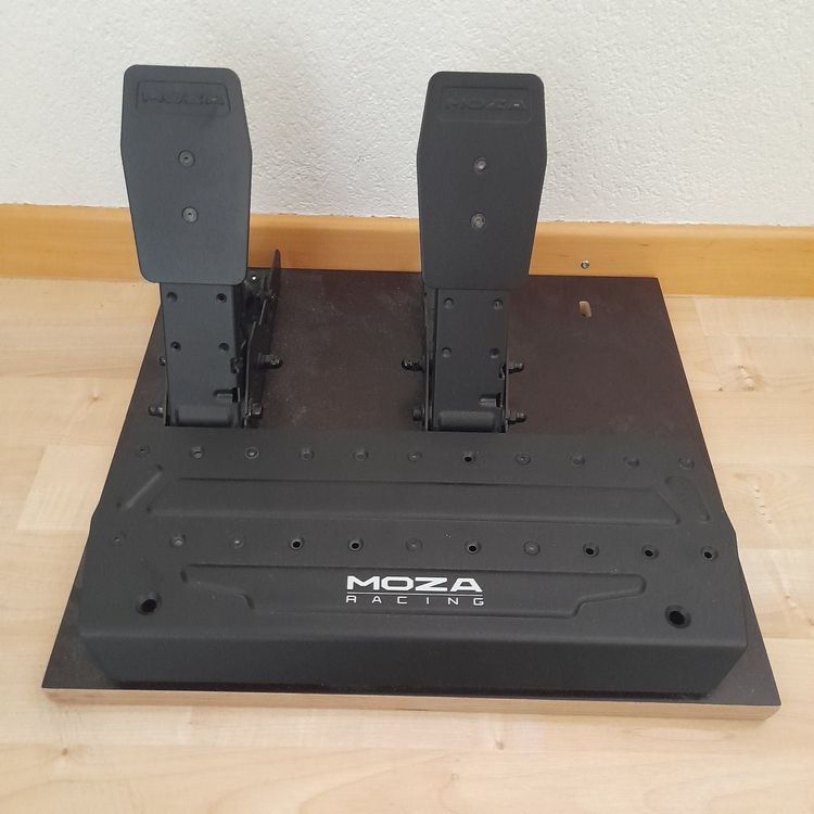 Moza R5 Racing Set (Gebraucht) in Berikon für CHF 350 – nur Abholung ...
