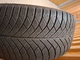 Winterreifen 245/45 ZR18