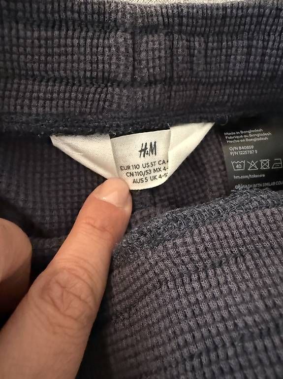 Lotti & Set di vestiti: Beach Set H&M Gr. 110 Navy Usedlook – Usato da Küsnacht ZH venduto da Leen 1