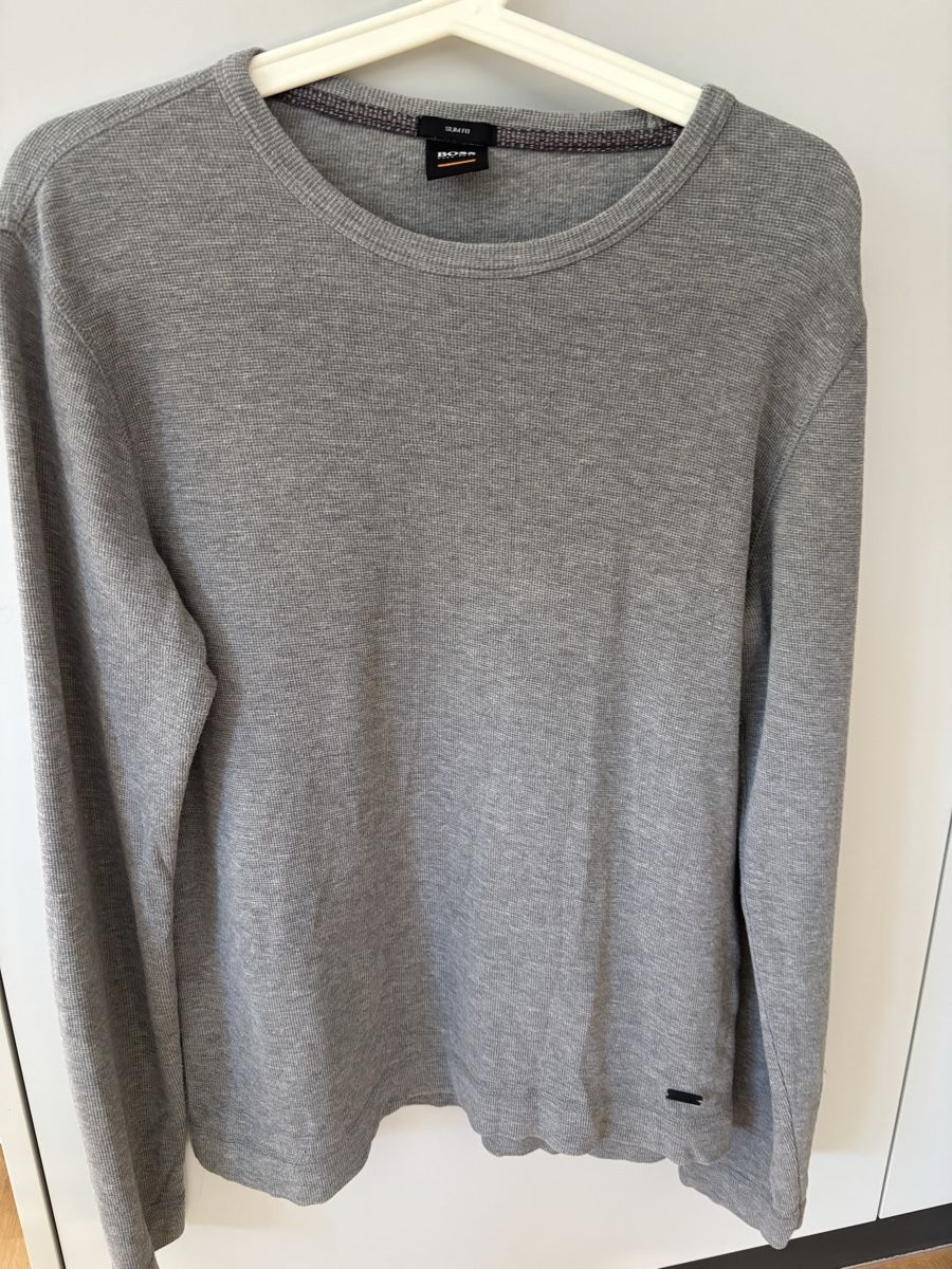 Hugo Boss Pulls & Sweat-shirts: Boss Baumwolle Pullover grau M  – D'occasion à Fribourg par dafral