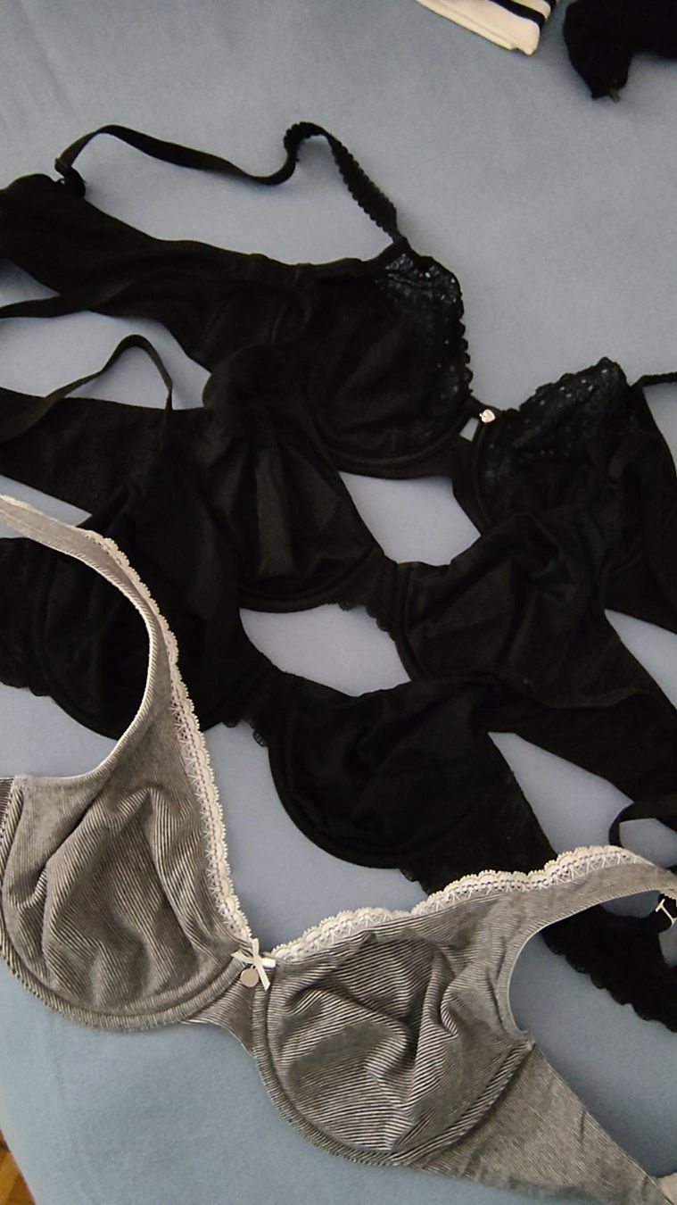 Tchibo Autres dessous: BHs, 4 Stück, neu, 85B – Neuf (Voir description) à Sursee par Galway