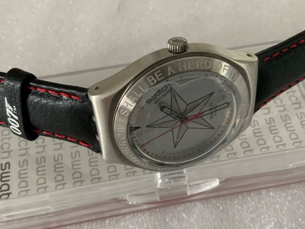 Swatch Montres: Swatch James Bond GENERAL ORLOV / OCTOPUSSY - ungetragen – Neuf avec emballage d'origine à Wettswil par rotonda 2