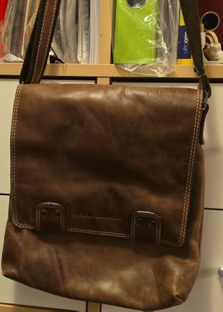 Bruno Banani Echte Ledertasche - Perfekt für den Sommer