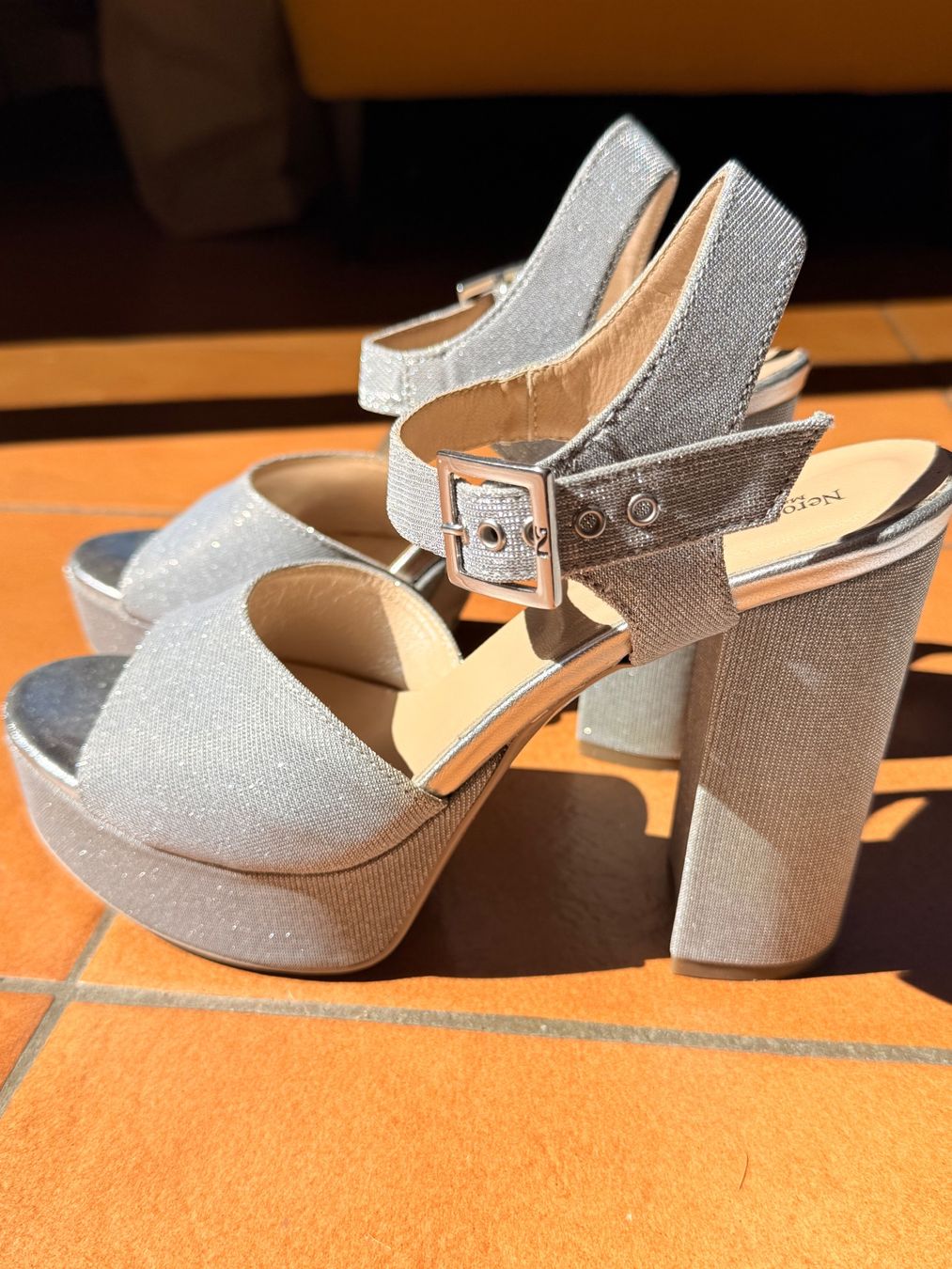 Scarpe da donna: Sandali Nero Giardini 💫 – Nuovo (secondo la descrizione) da Bellinzona venduto da bul_mvy5 8