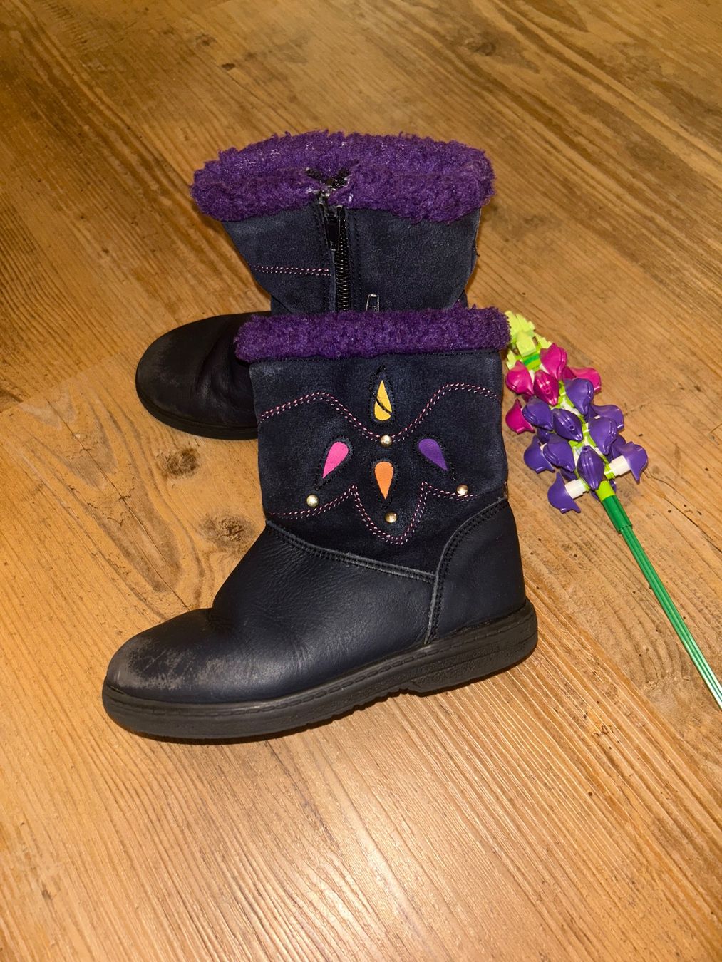 Chaussures filles: Winterstiefel 23/24 – D'occasion à Safenwil par 2hand_aber_wertvoll