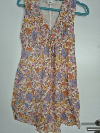 Robe fleurie Mango XS mais plutôt S🌸