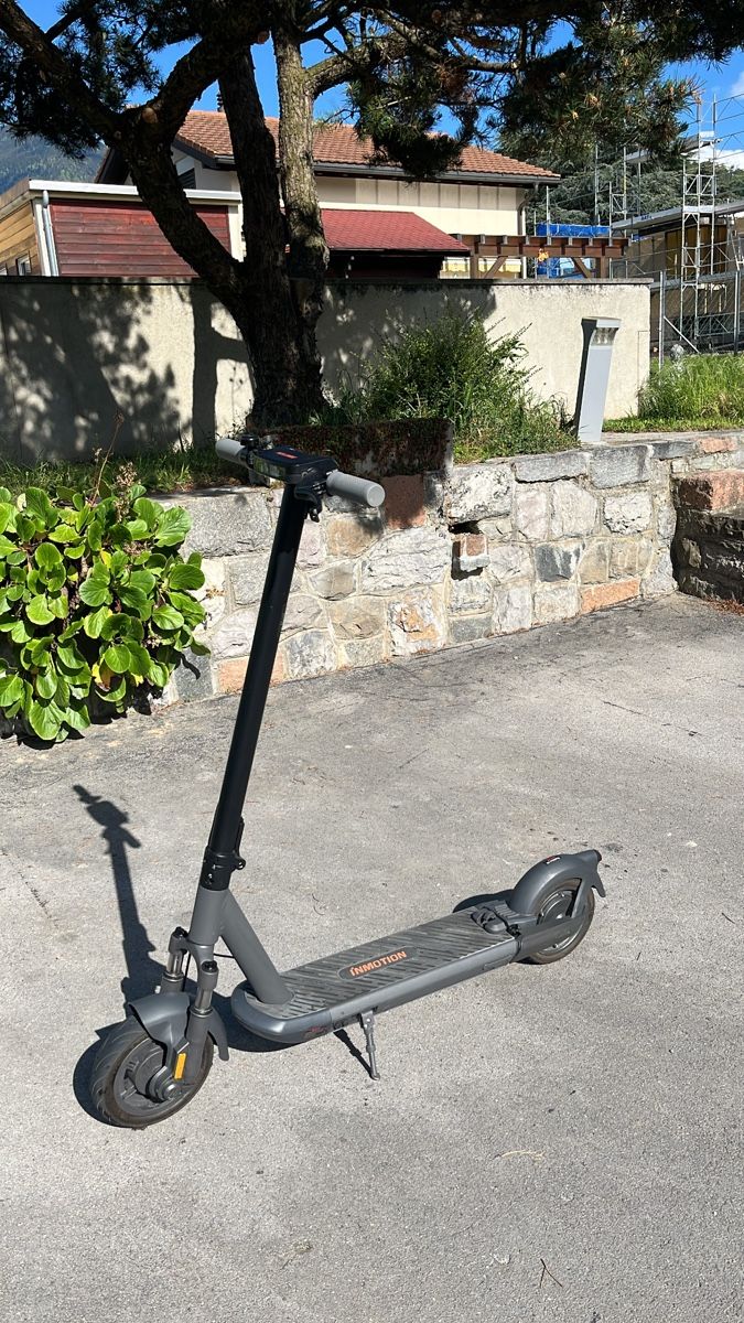 Scooter: Trottinette électrique Inmotion L9 – Usato da Aigle venduto da bor_zv6q