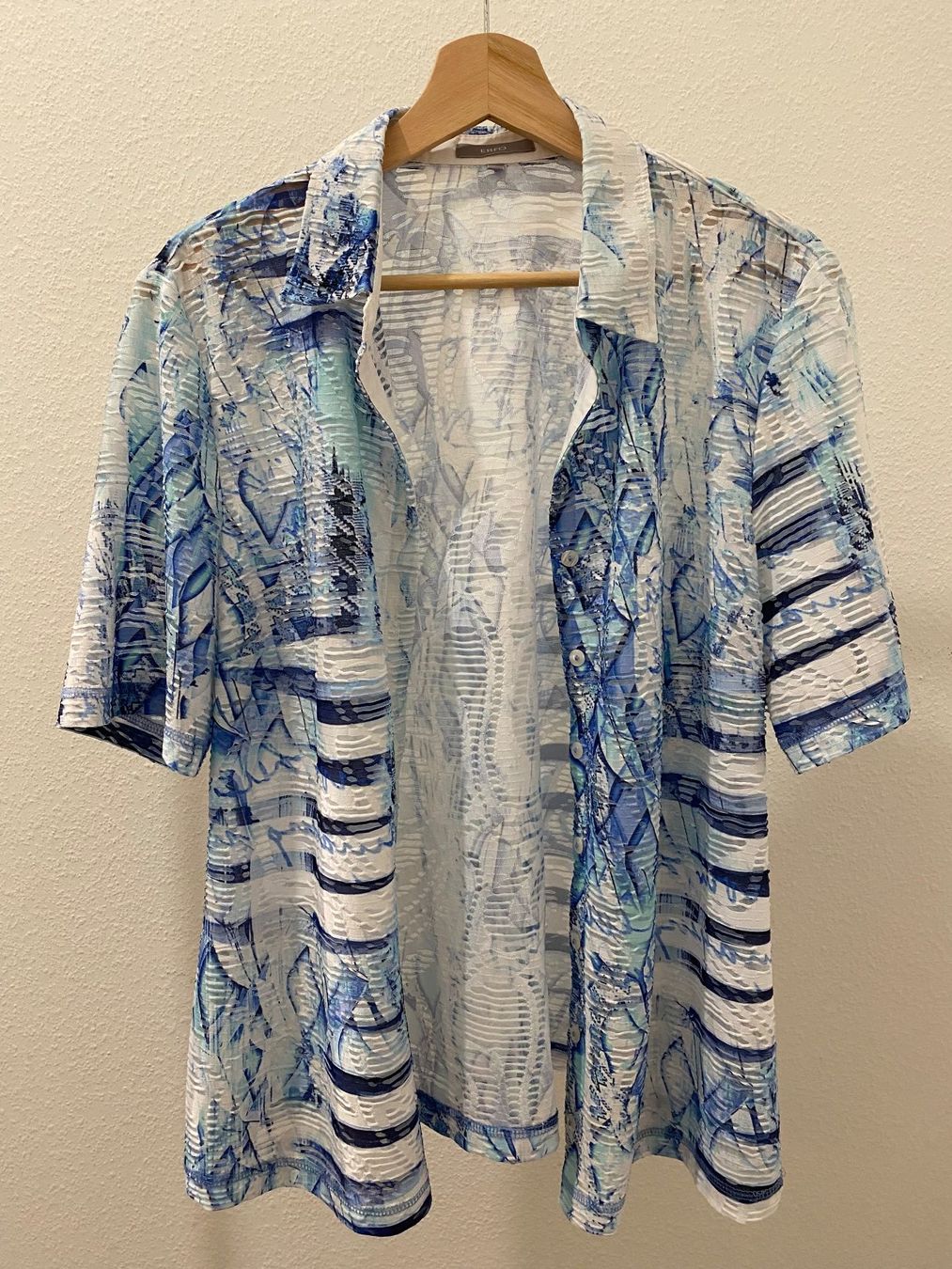 Blusen: ERFO Bluse schick blau Gr. 44 – Gebraucht aus Pratteln von a23_j2gs 1