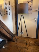 Moderne Stehlampe Tripod
