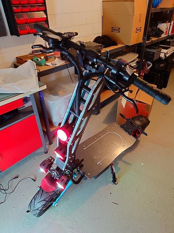Kickboard: Elektro Trottinett  – Usato da Attikon venduto da S1quattro