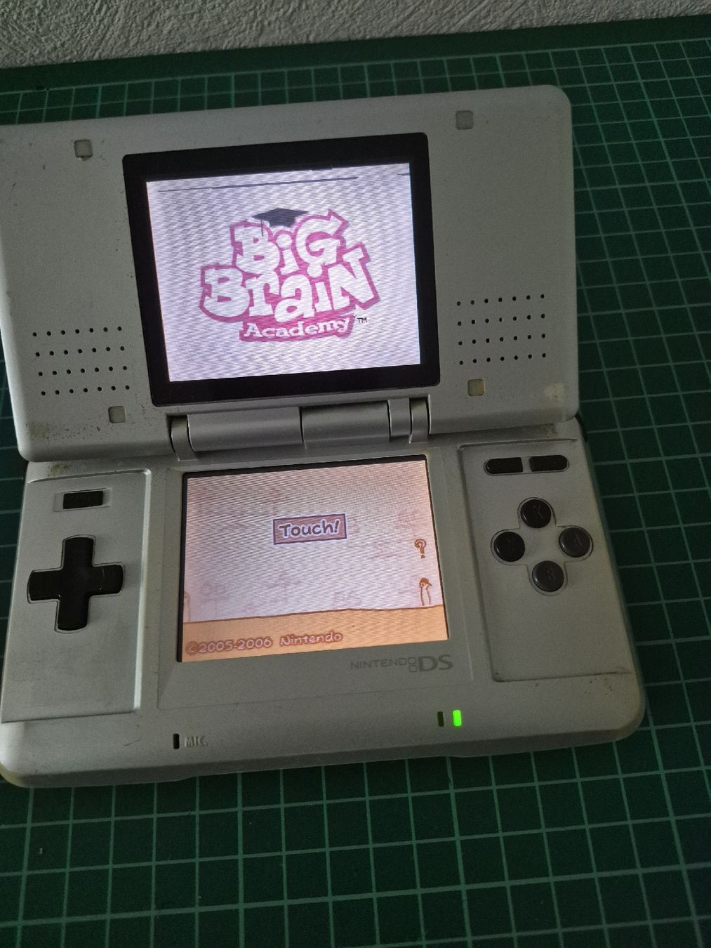 Nintendo Console: Nintendo DS Handheld Console Silver Used Condition – Usato da Meyrin venduto da Retro-GZ 2