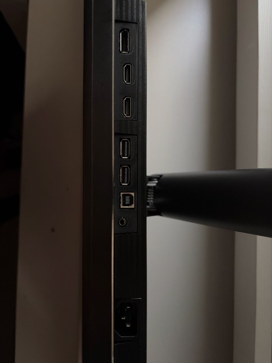 Samsung Monitor: 2 Flachbildschirm schwarz – Usato da Luzern venduto da micki08 1