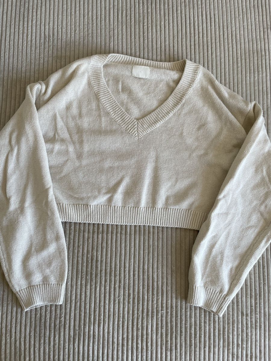 H&M Pullover & Sweatshirts: Cream Cropped Pullover – Gebraucht aus Toffen von jes_76l5