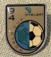 P391 - Pin Fussball World Cup 1994  Intelsat