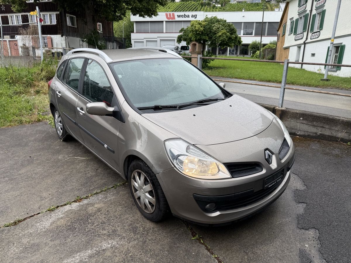Renault Autos: Renault Clio 1.2 16V T – Defekt aus Appenzell von Harvey.Specter