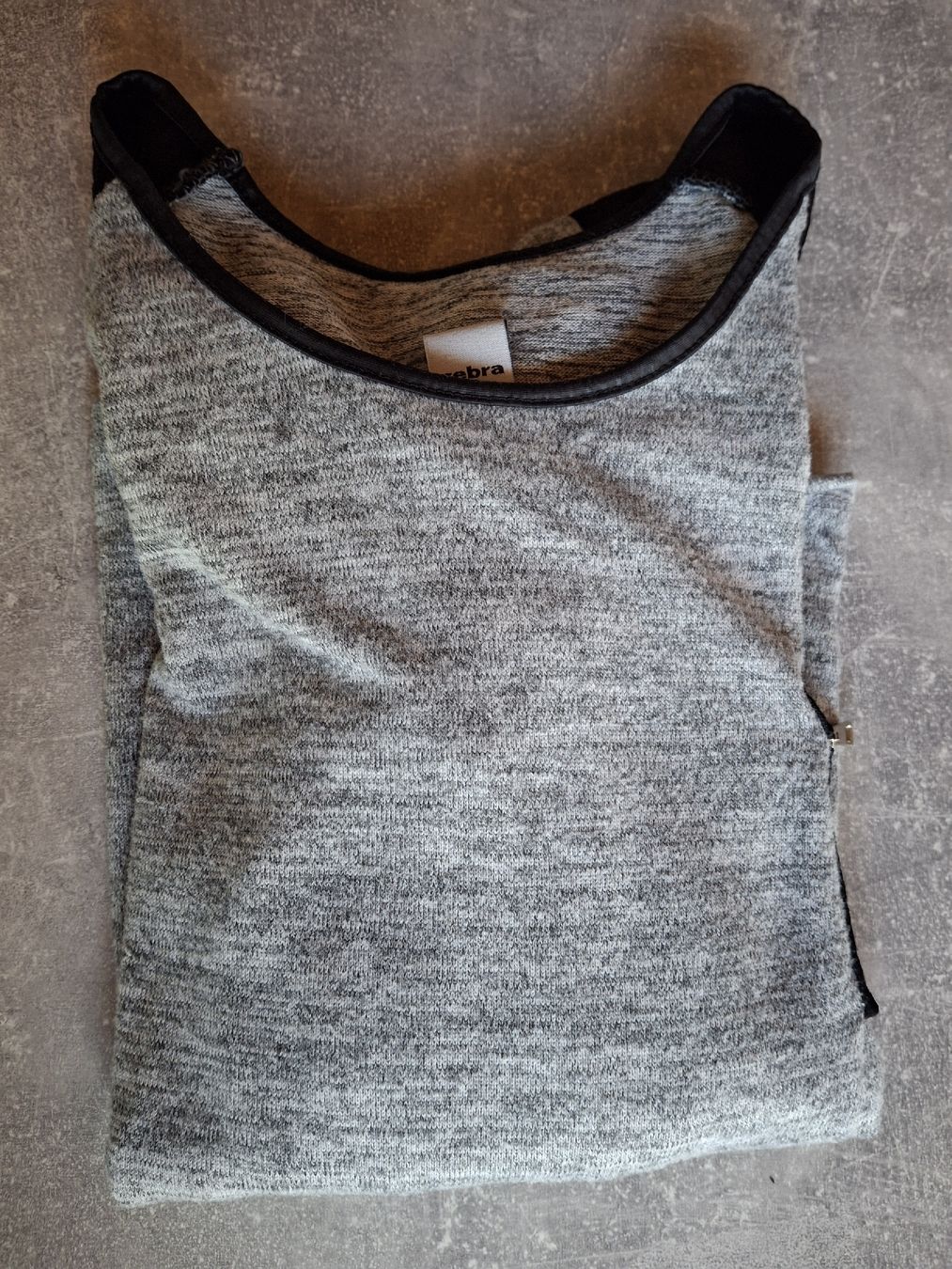 Zebra Pulls & Sweat-shirts: Pull gris marque Zebra taille S – D'occasion à Villiers par san_jn5w 7