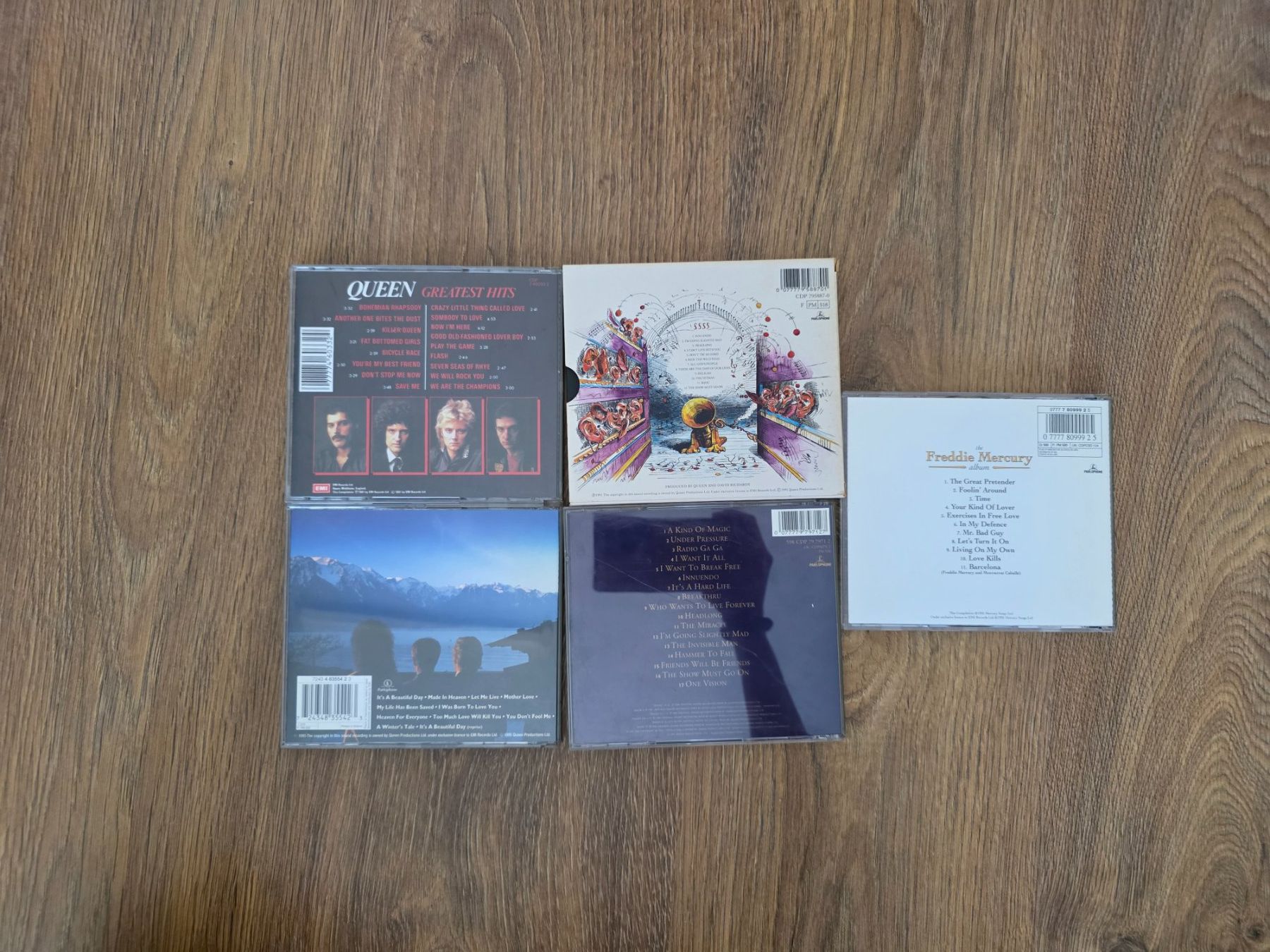 CD: CD Sammlung: Queen (5 Stk) – Usato da Nebikon venduto da Japostyle 1