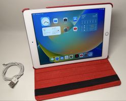 Apple iPad 5. Generation 32GB WiFi + Hülle & Kabel