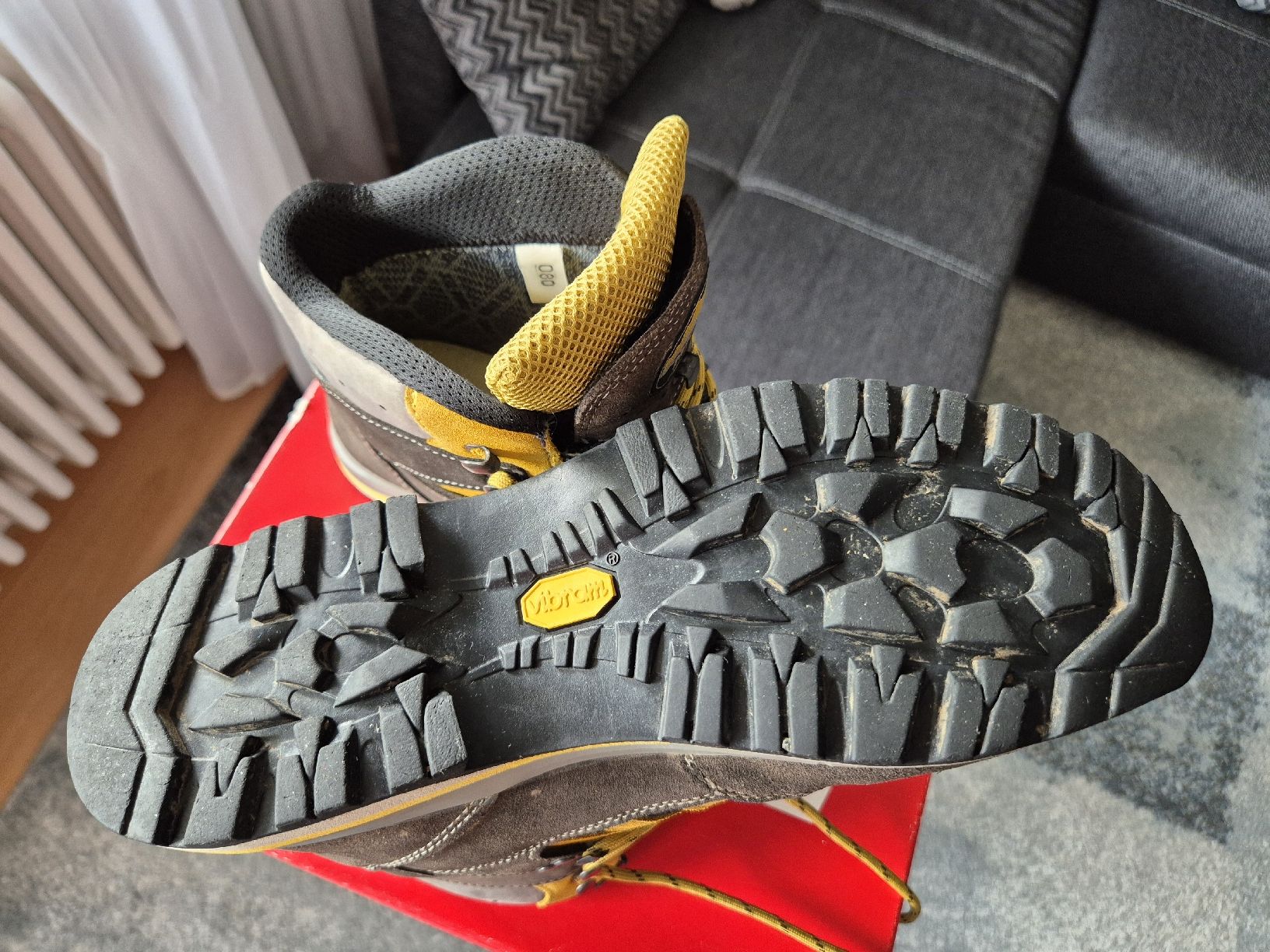 Meindl Herrenschuhe: Wanderschuhe von Meindl in der Größe 42 – Gebraucht aus Wittenbach von tsc_5tyv 4
