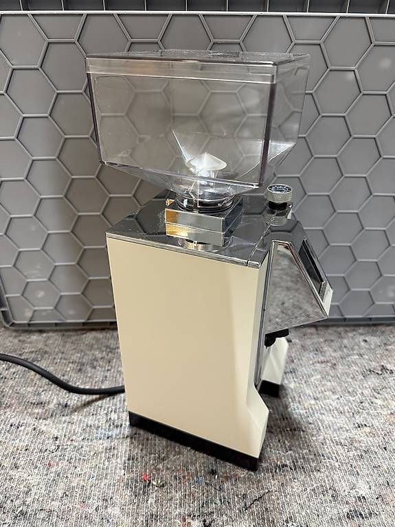 Kaffeemaschinen & Espressomaschinen: Kaffeemühle Eureka Mignon Magnifico – Gebraucht aus Arni BE von joh_klc7 3