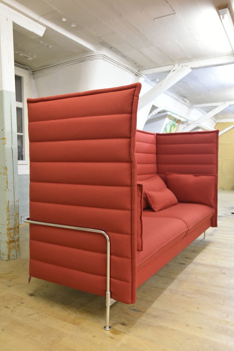 Vitra Sofas: Vitra Alcove Highback Lounge 3-Sitzer Sofa – Gebraucht aus Lichtensteig von Usedinstorecom 6
