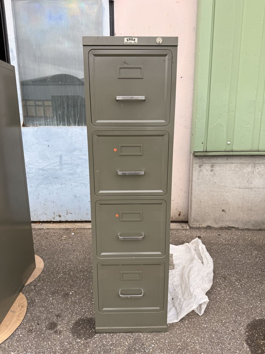 Armadi: Erga Aktenschrank  – Usato da Liestal venduto da Tschopp77