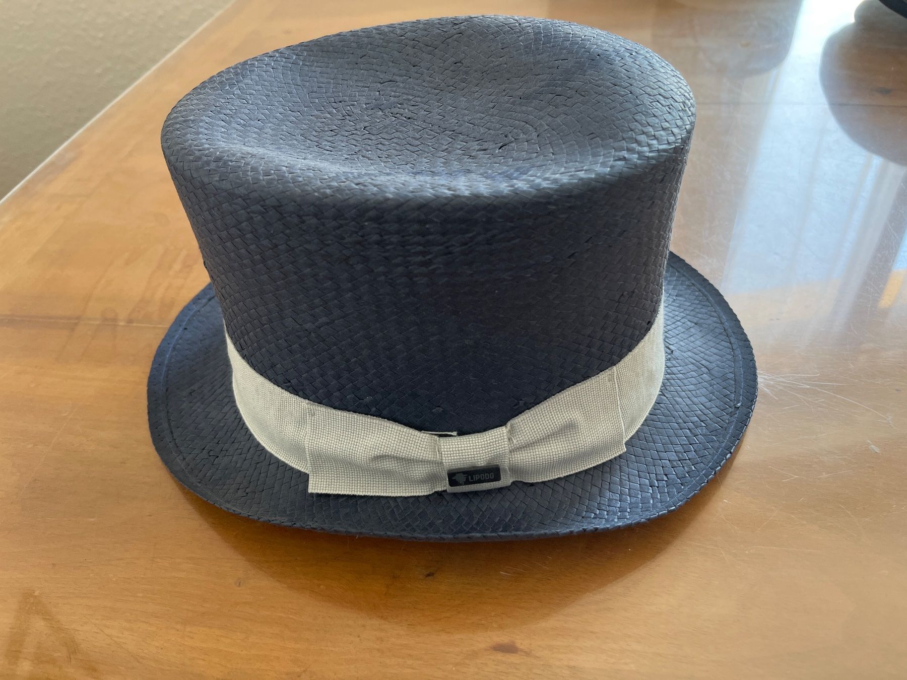 Copricapi, berretti & cappellini: Chapeau haute forme – Usato da Genève venduto da Majikamu
