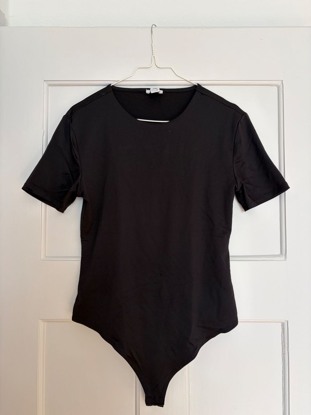 Tops: Bodys in 4 Farben – D'occasion à Zürich par mae_lle