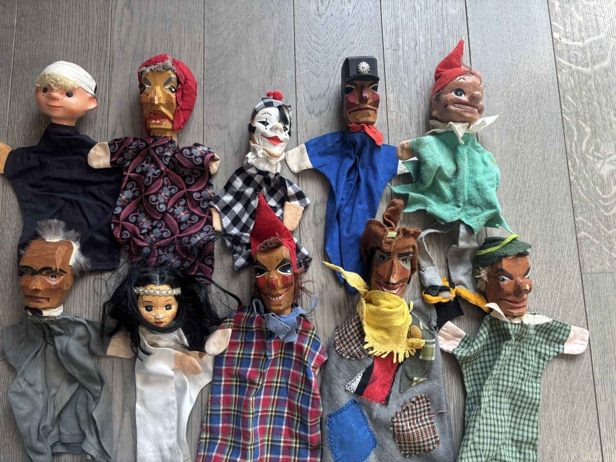 Bambole: Vintage Hand Puppets Collection – Usato da Dompierre VD venduto da Ruby18