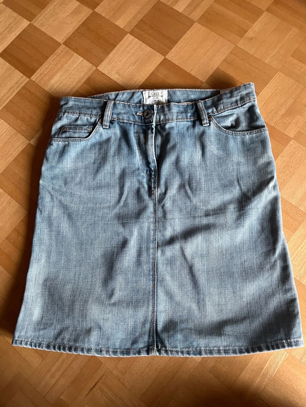 Jupes: H&M Mini-Jeans-Jupe Grösse 38 – D'occasion à Unterlangenegg par Webvi